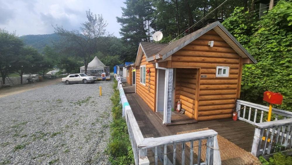 Hongcheon Gongjaksan Recreational Forest Pension Kamer foto