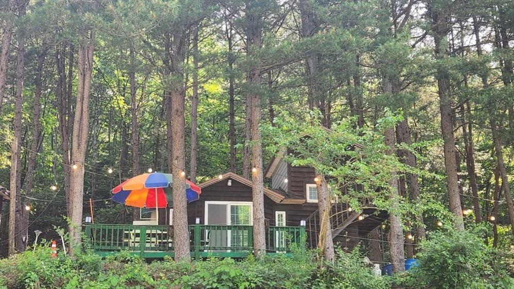 Hongcheon Gongjaksan Recreational Forest Pension Buitenkant foto